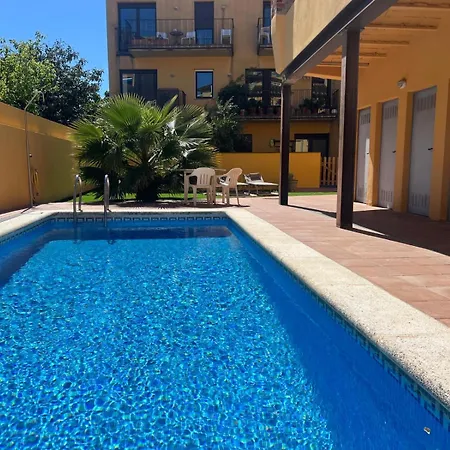 Apartment Ground Floor In Centre Of *